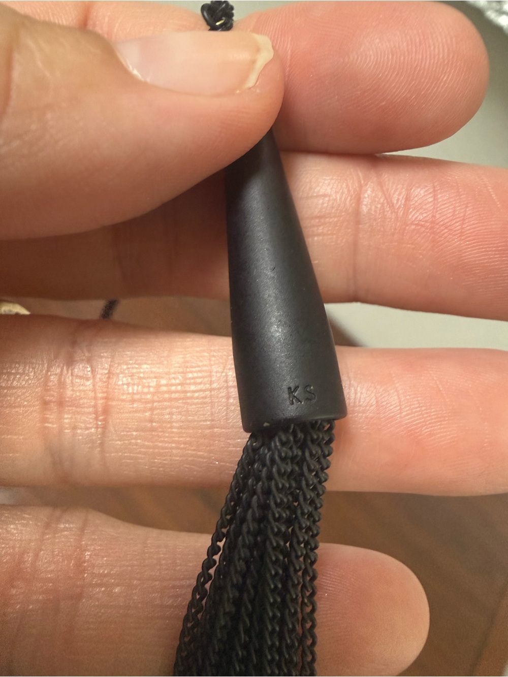 Kendra Scott “Phara” Lariat Necklace in Black Matte - Picture 3 of 4